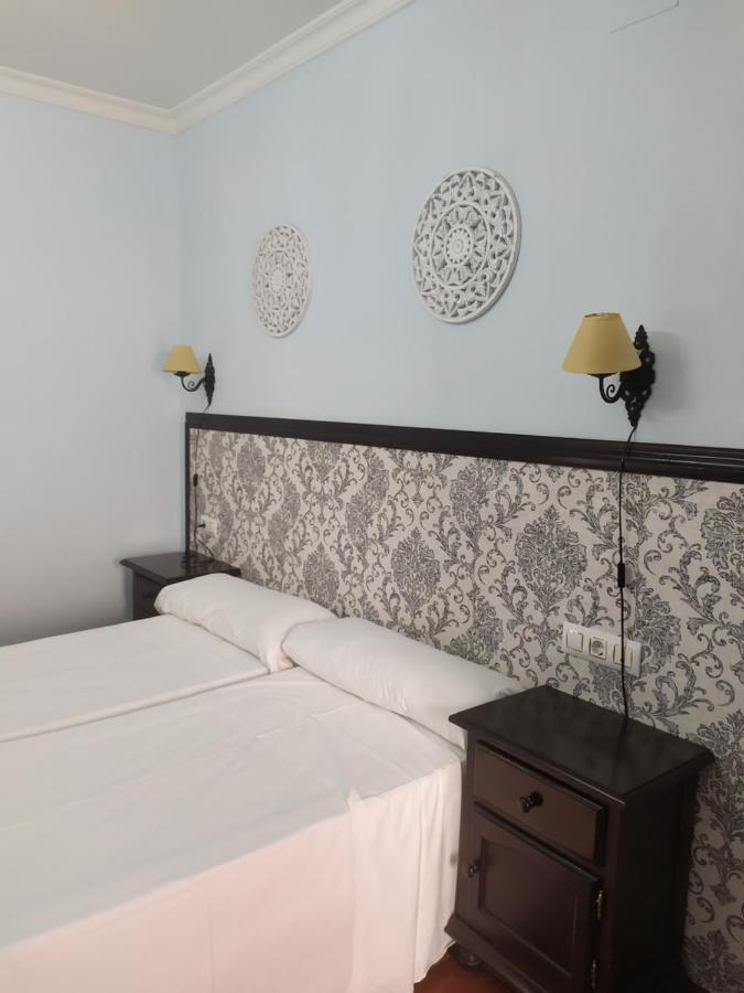 Apartamentos Turisticos Casa Cantillo Carmona  Eksteriør billede